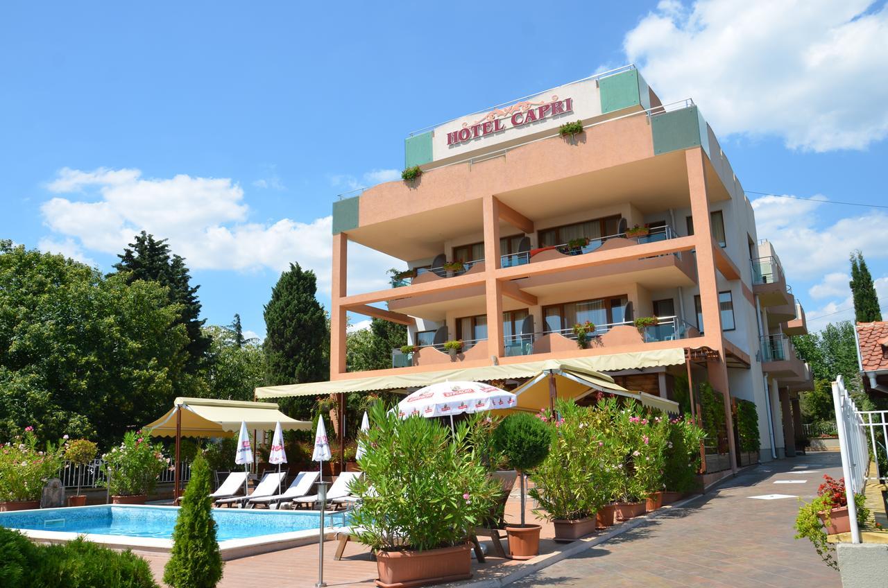 Hotel Capri เนเซบาร์ ภายนอก รูปภาพ